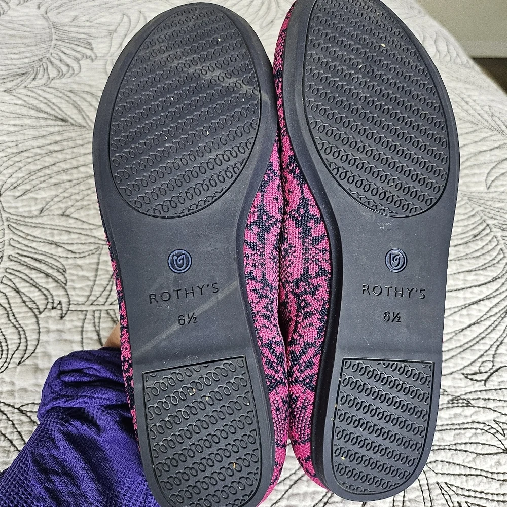 EUC RETIRED Rothy’s The Loafer Snake Fuschia Navy Women 6.5